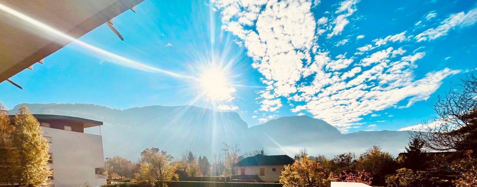 La Montagne Ca Vous Gagne ! Apartman Cluses Kültér fotó